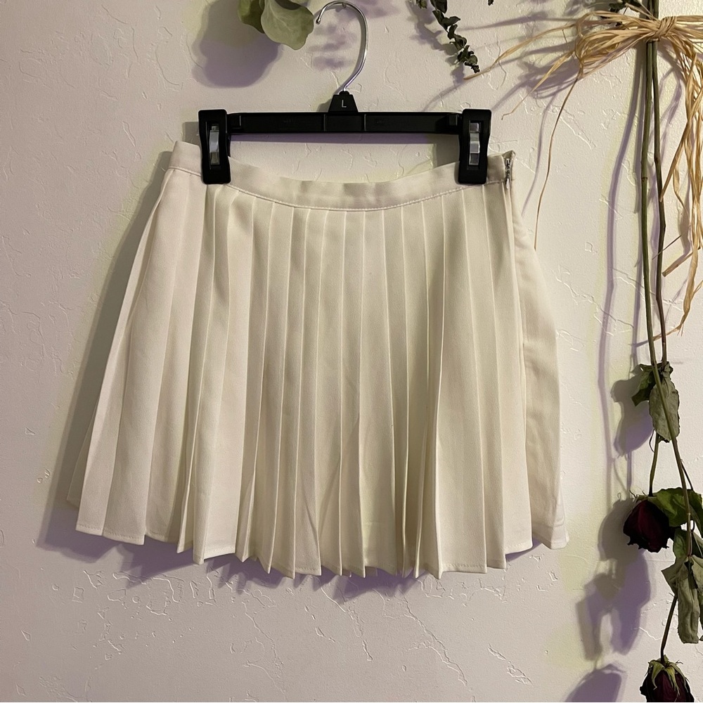 forever 21 white pleated skirt